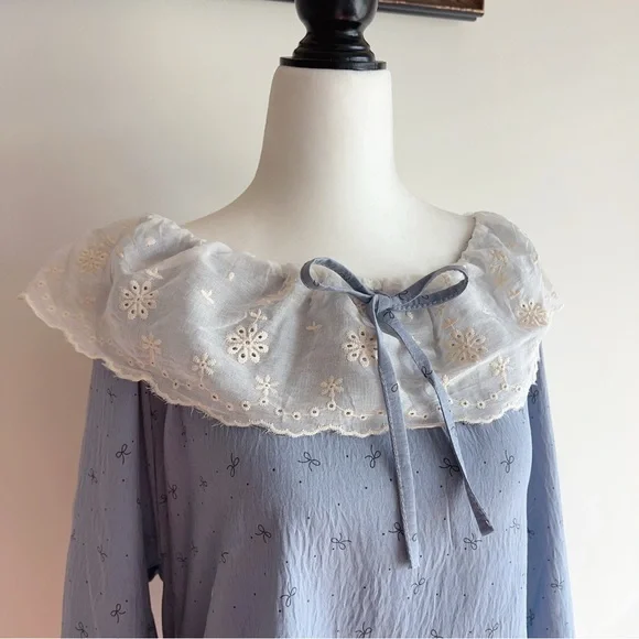 NEW! ✨Cozy Light Blue Bow Print Pajama Set w/ Large Statement Lace Collar - Picture 3 of 9